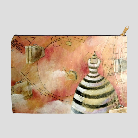 8 x 6 inch fabric zippered pouch to help organize you items. Features images from Cynthia Tom's Art